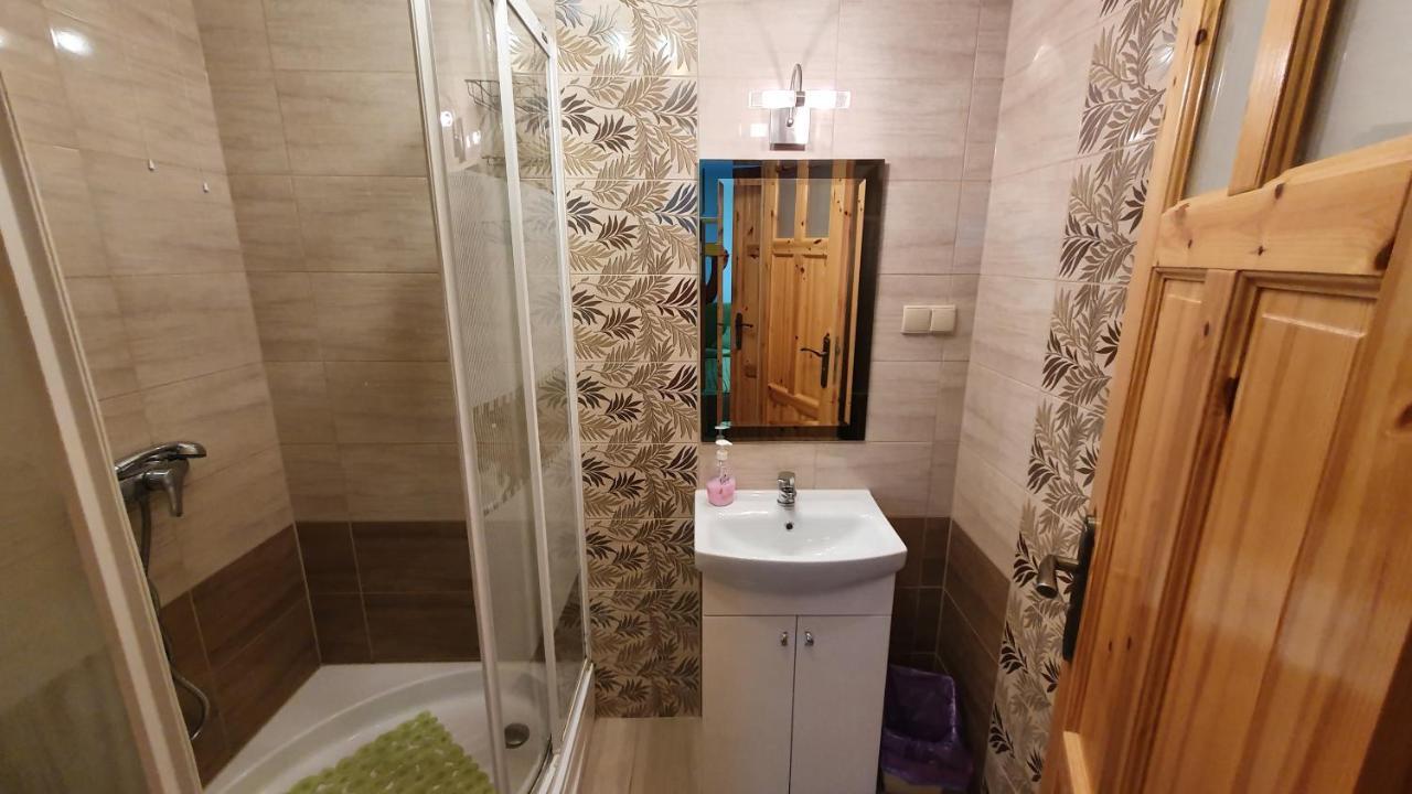 "U Izy" Pokoje Goscinne I Przyczepy Campingowe Mielno  Kültér fotó